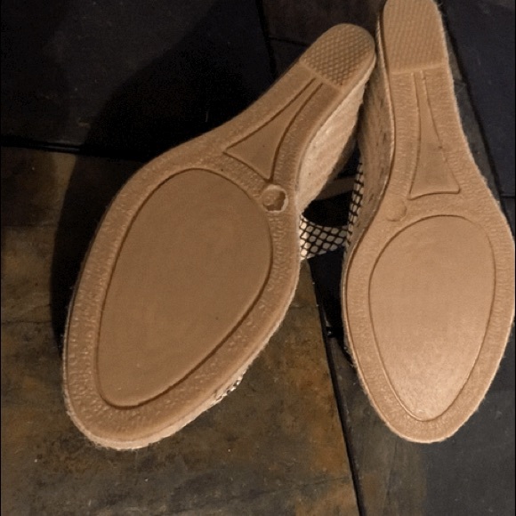 Comfortable, new LA CANADIENNE Espadrille - Picture 5 of 5